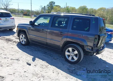 2017 Jeep Patriot Latitude Fwd z USA, uszkodzony, nr VIN 1C4NJPFA7HD116389